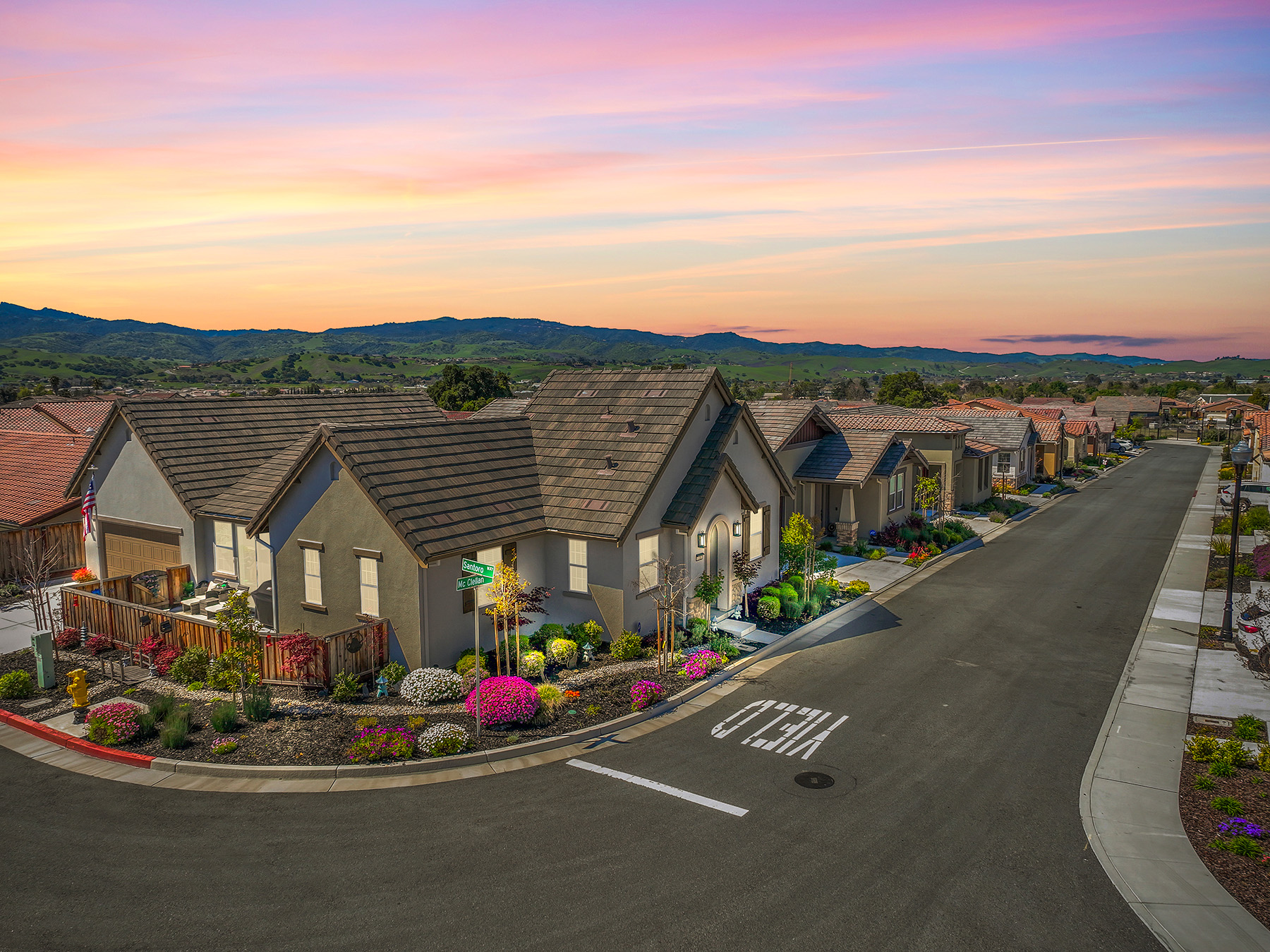 streetscape - dusk